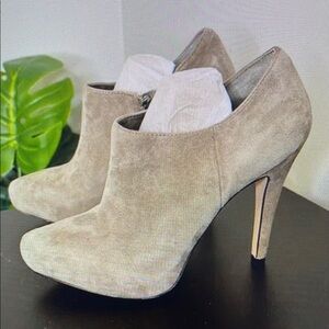 Elegant Tan Ankle Booties